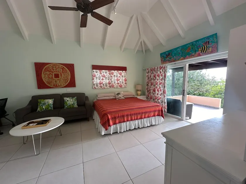 Ocean breeze & views - studio - Image 1