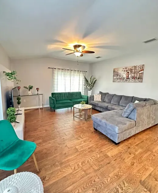 Fully Furnished Awesome Home - Image 1