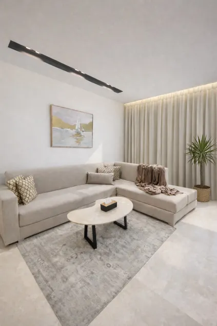 Luxury Apartment - 5 mins Mall, Corniche & Station - Image 1