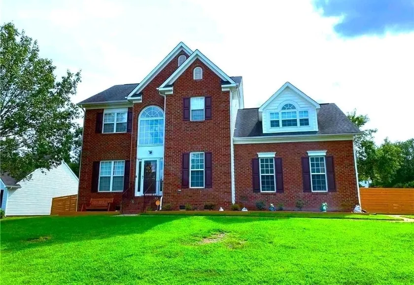 Private, Spacious Entire 3-Bedroom Family Home - Image 1
