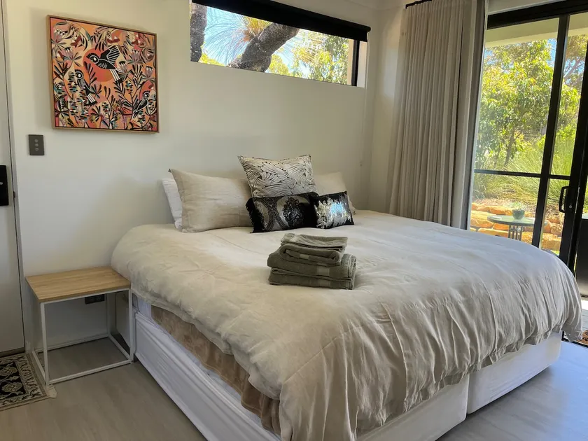 Eagle Bay House - Image 1