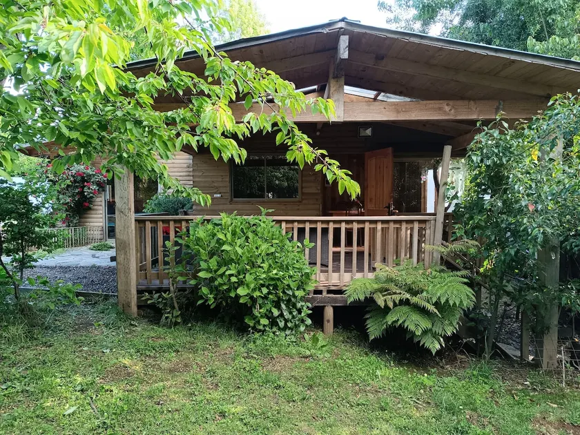 cabin and tinaja - Image 1