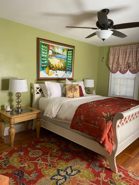Ahoskie's cozy corner - Image 1