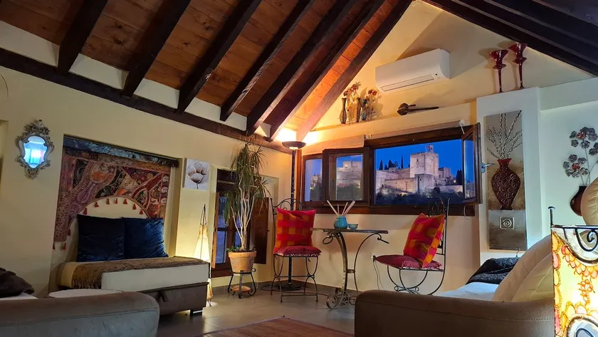 Full Alhambra Views Attic Penthouse with Terrace - Image 1
