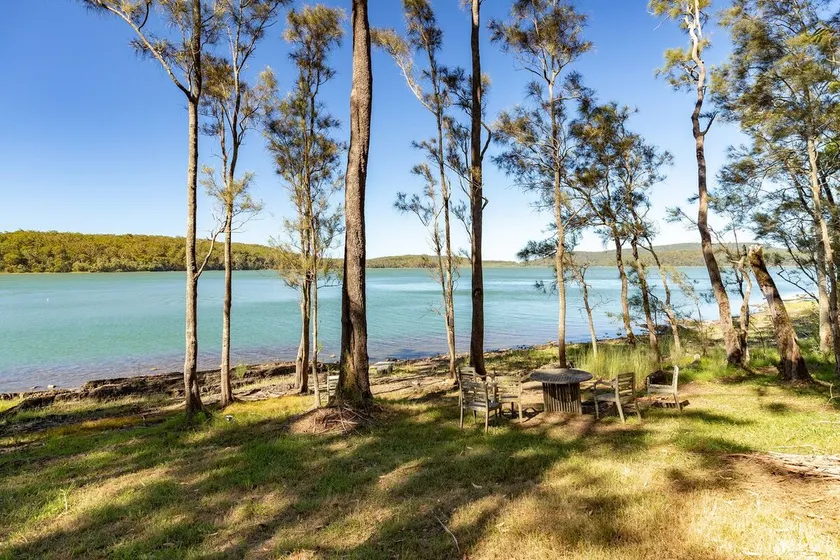 Billies @ Smiths Lake - Image 1