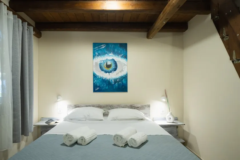 Lava Beach Suite 3 - Image 1