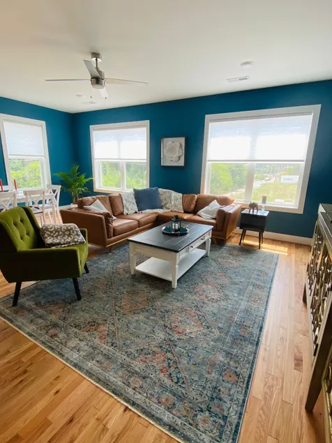 Stunning City Views | 3BR w/ Balcony + Fire Pit - Image 1