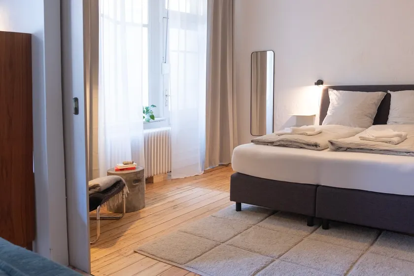 Spacious 3BR Apartment at Schillerkiez - Groups & Families - Image 1