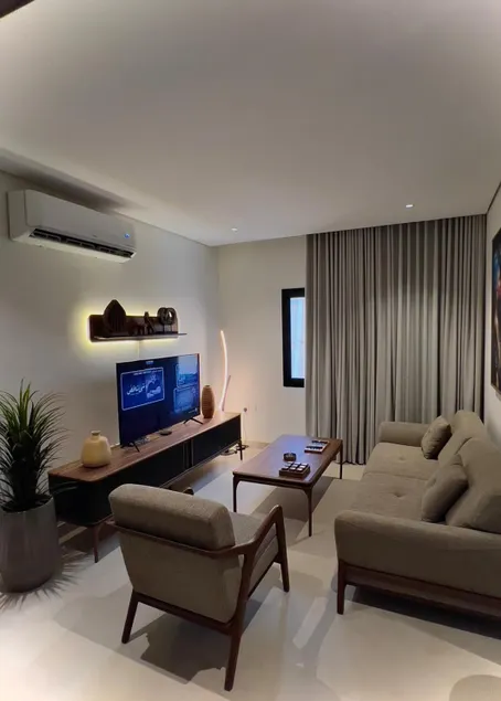Deem Home 2 - Image 1