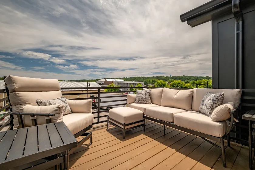 5 Star Flat Downtown Trussville - Image 1