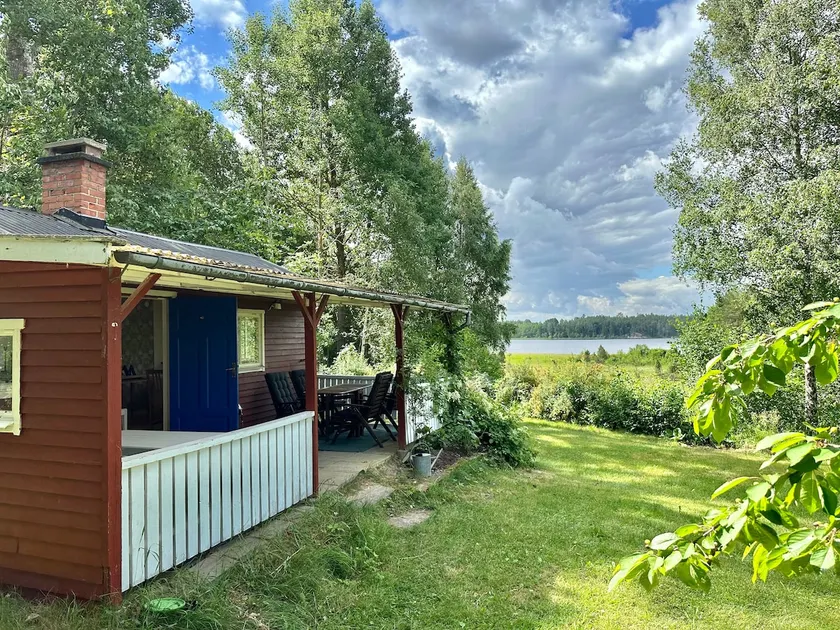 Cozy summer cottage near the family-friendly Bärstabadet. - Image 1