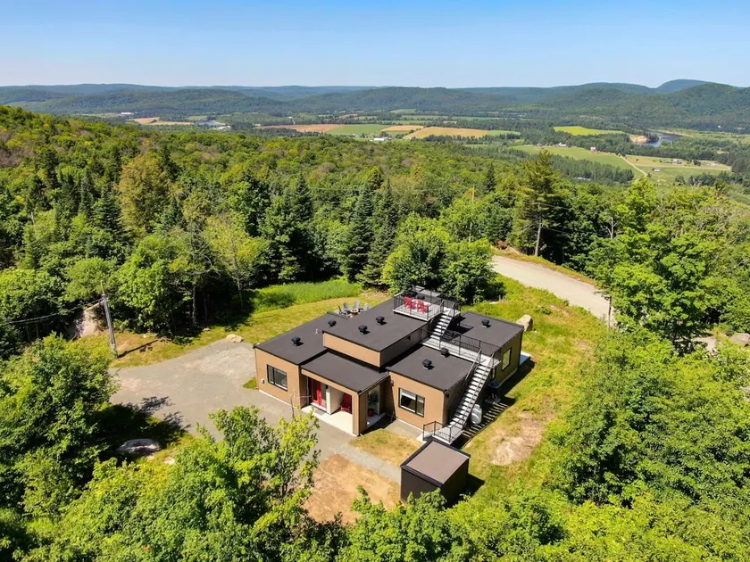 La Vue • Panoramic View & Spa - Image 1