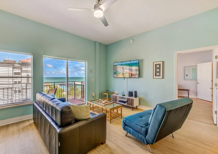 Madeira Beach Penthouse Gulf Views Balcony Sunsets - Image 1