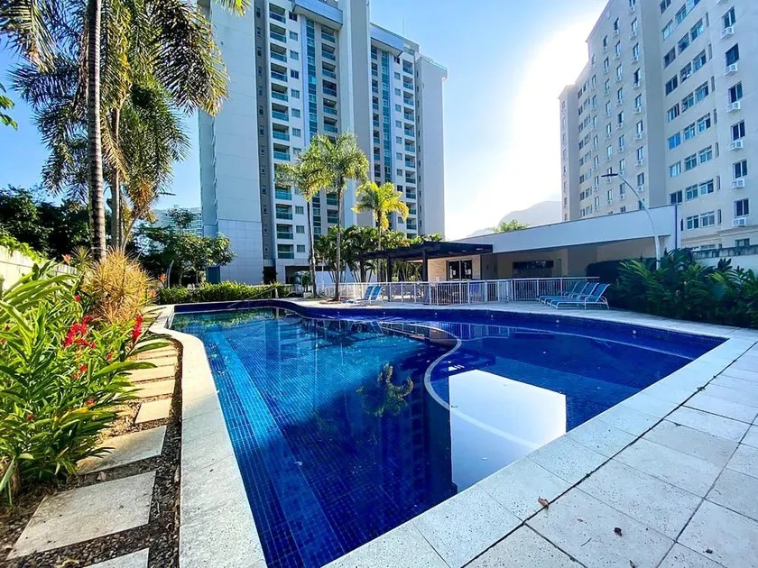 Luxury and practicality with a great location - Image 1