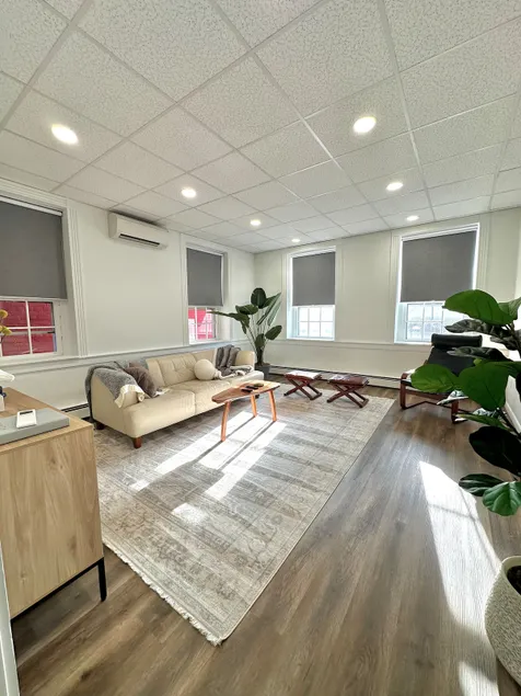 Lux 1BR Apt at Square in Downtown Ephrata - Image 1