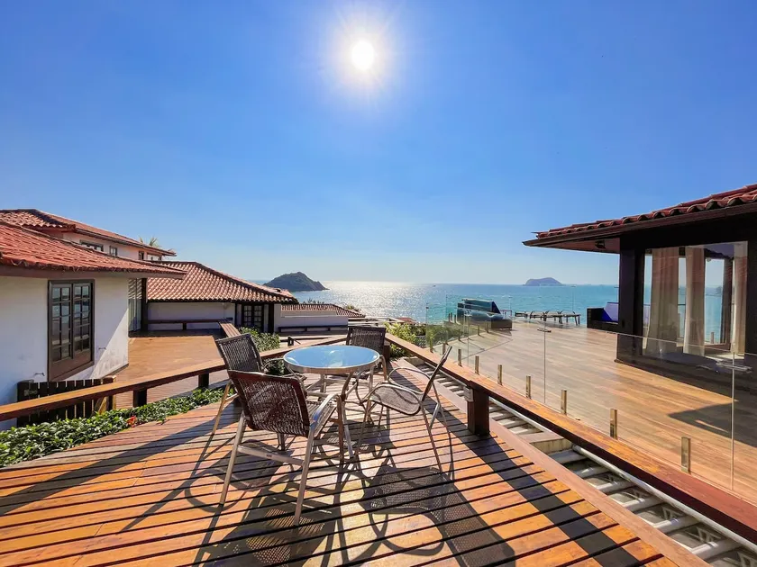 Sea view house in Búzios in an environmental preservation area. - Image 1