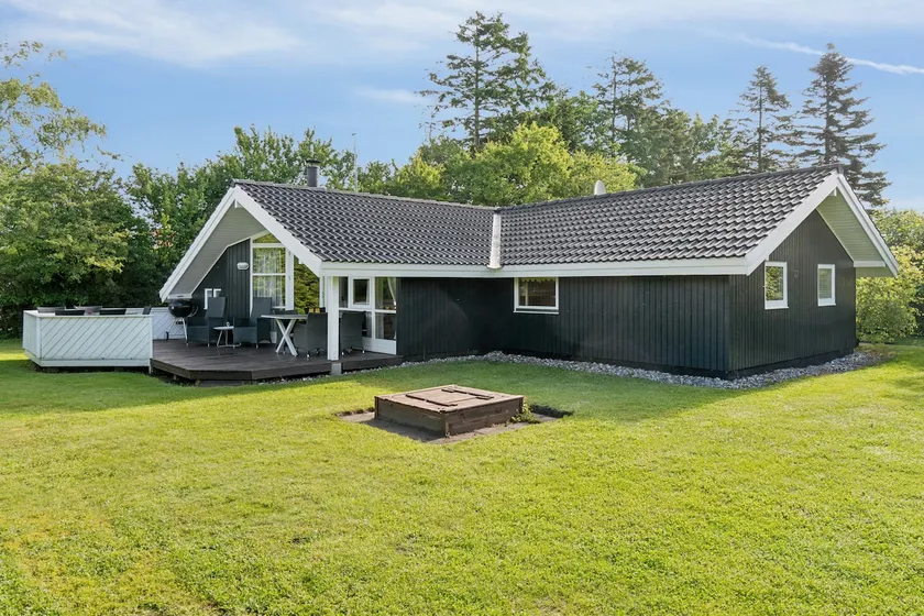 Casa adatta alle famiglie con griglia, sauna e giardino - Image 1