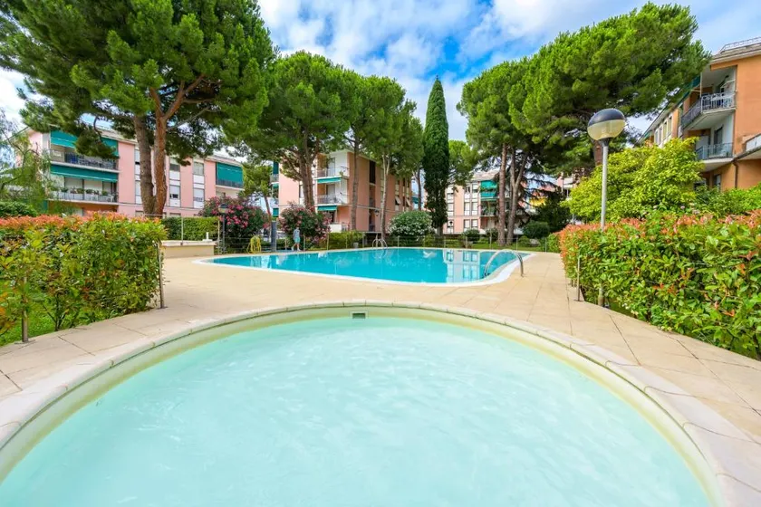 [Splash] 2 Pools and Relaxation a Stone's Throw from the Sea - Image 1