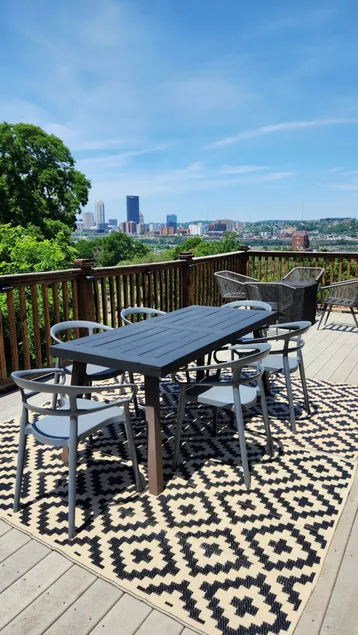 Stunning Panoramic Views, 3Bedr, 2 Decks + Firepit - Image 1