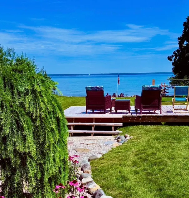 Cabin on Lake Huron with Hot Tub and Amazing Views - Image 1