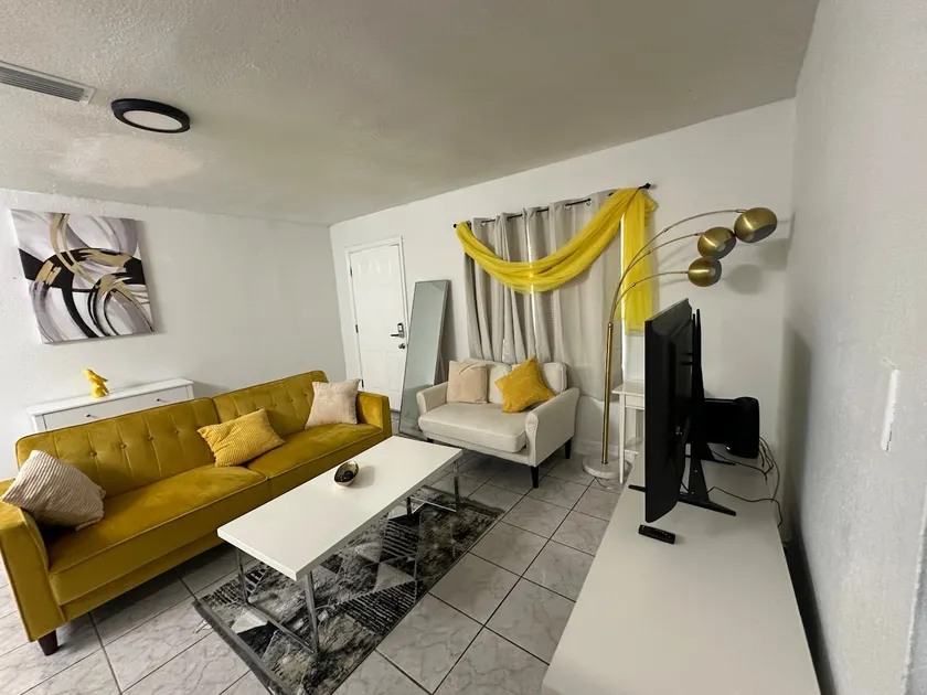 Charming Orlando Gateway Vacation 3br/2bath - Image 1