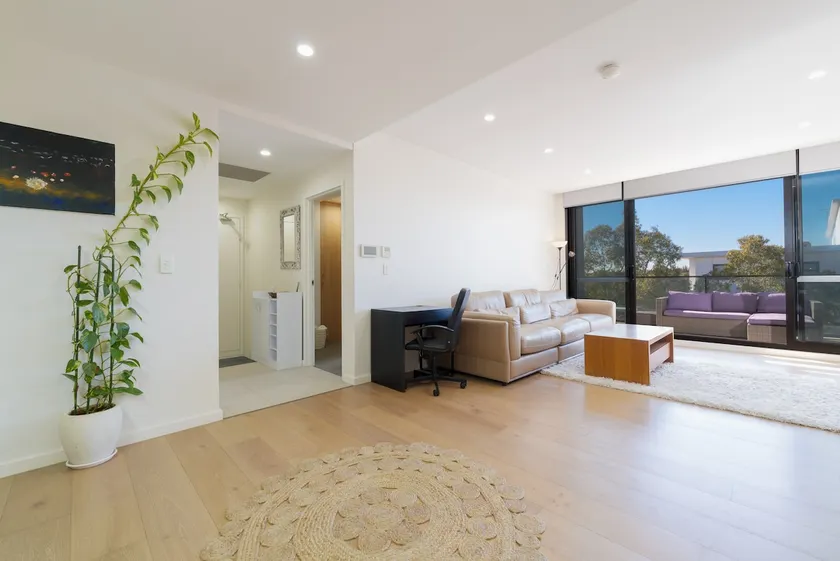 Rouse Hills TownCentre luxury accommodation - Image 1