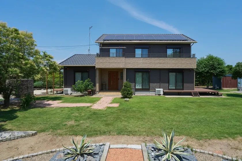 Green Garden: a spacious and beautiful rental with a dog run, BBQ area and fire pit - Image 1