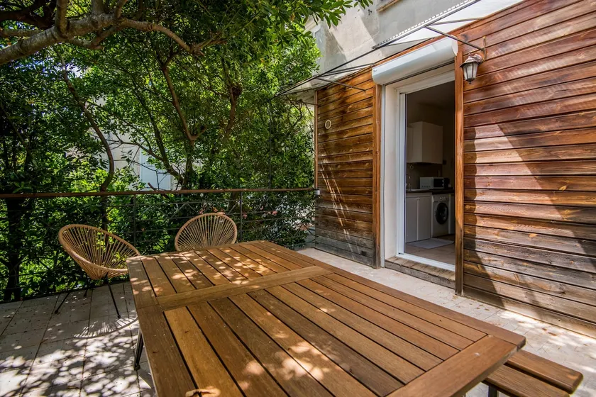 the Canopée terrace in the city center fiber - Image 1