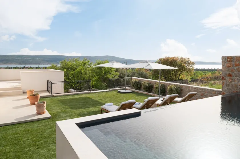 Casa Sorelle secluded villa with breathtaking pool - Image 1