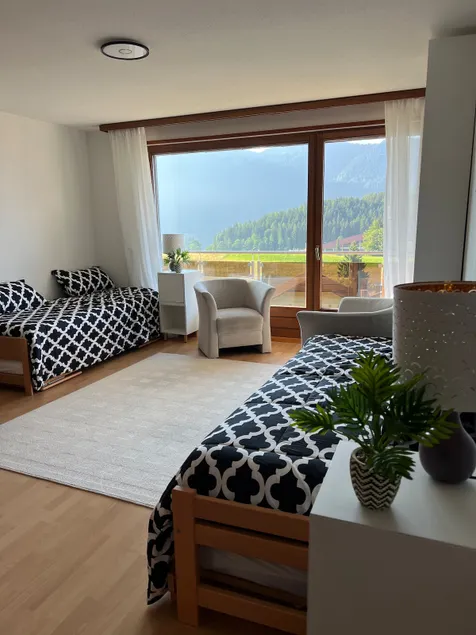 115 m2 penthouse apartment with stunning views - Image 1