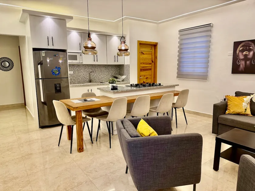 A central and modern apartment - Image 1