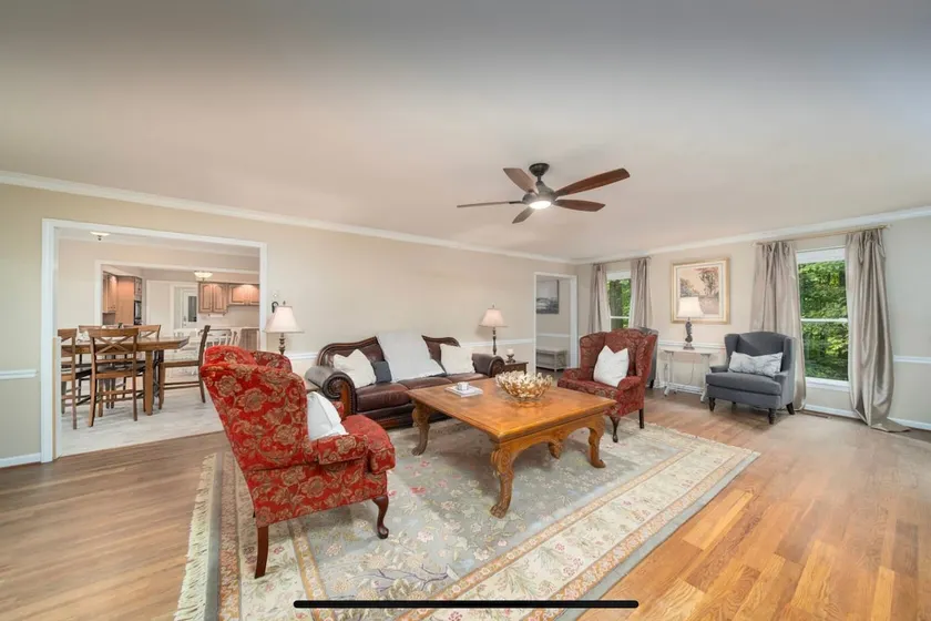 Spacious Retreat 6 Mins to PTI Airport - Image 1