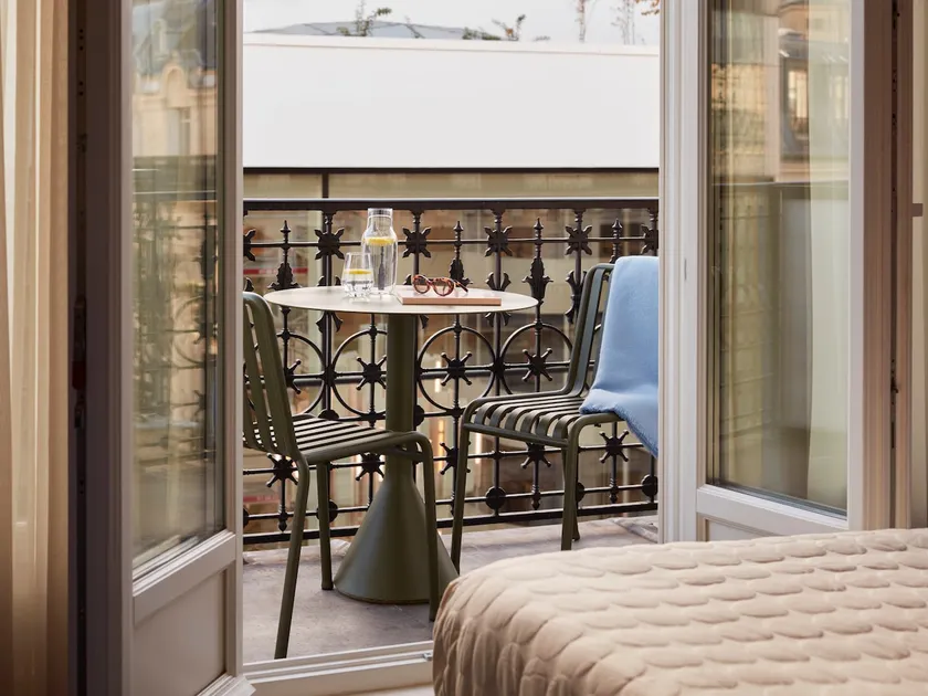 Numa | Medium Studio with Kitchenette & Balcony - Image 1