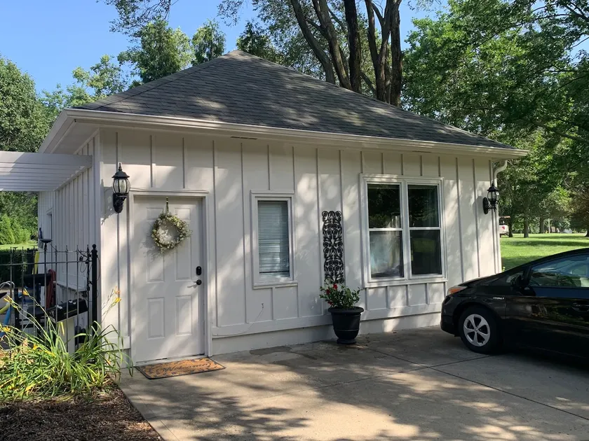 Studio Guest House - Image 1