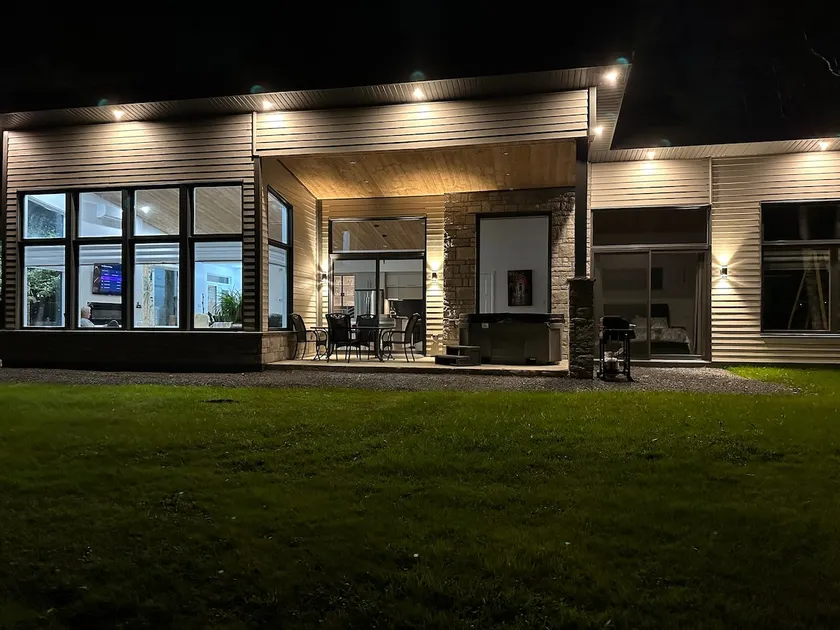 New lake nature chalet - Image 1