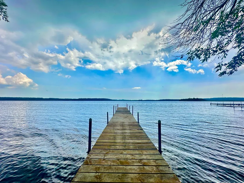 Retro Lakefront Cottage with Dock, Rice Lake - Image 1