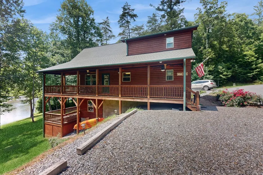Murphy Cabin w/ Deck and Stunning Mountain Views - Image 1