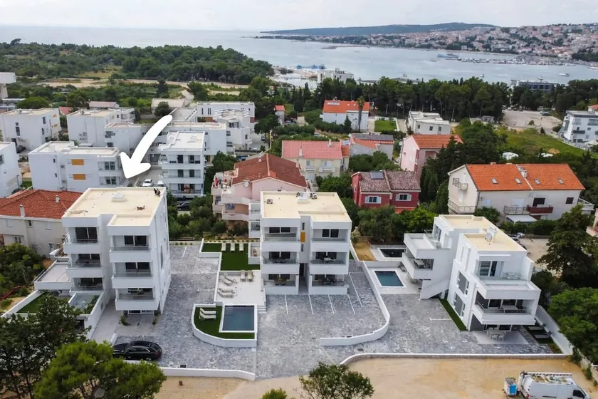 Two-bedroom apartment Break B with Pool - Image 1