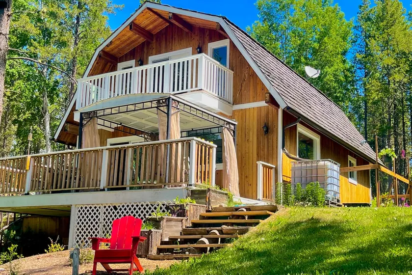 Cozy 3 BR Chalet w/forest trails - Image 1