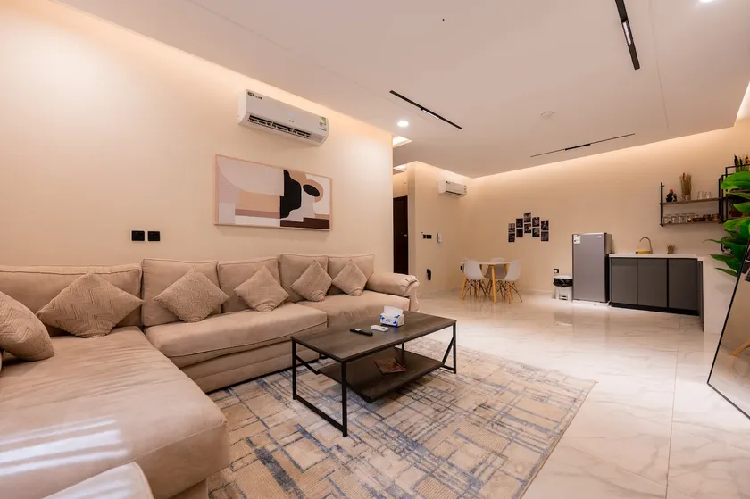 Modern & Cozy 2BR Stay in Al Rawdah - Image 1