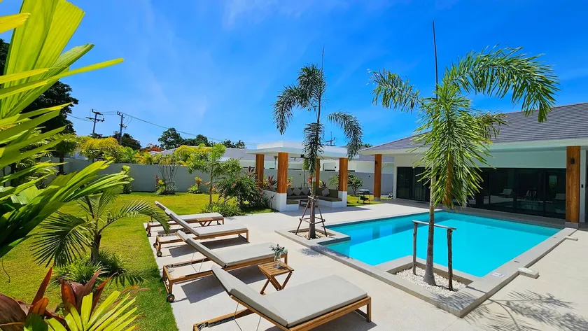 NEW Villa Crystalia by Silver beach 4 bedrooms - Image 1
