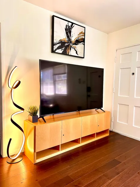 Los Angeles Red Rose- Heart of Monterey Park - Image 1