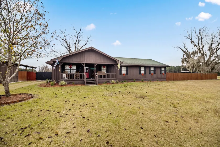 Country Life - Image 1
