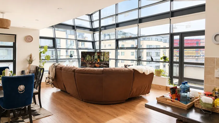 Panoramic Two-bedroom Penthouse - Image 1