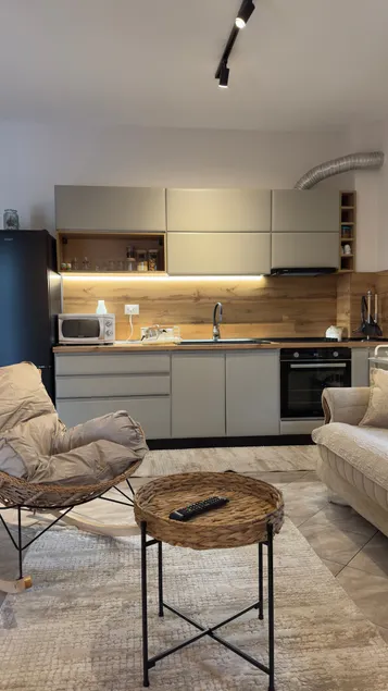 Hey Apartment 2 - Image 1