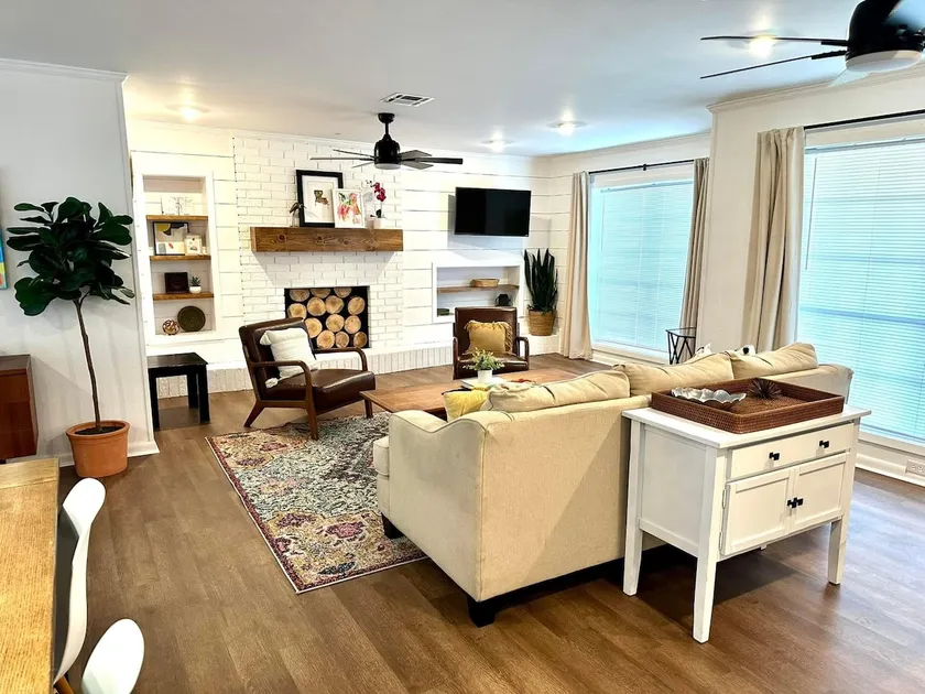 Louisiana Traveler’s Hideaway - Image 1