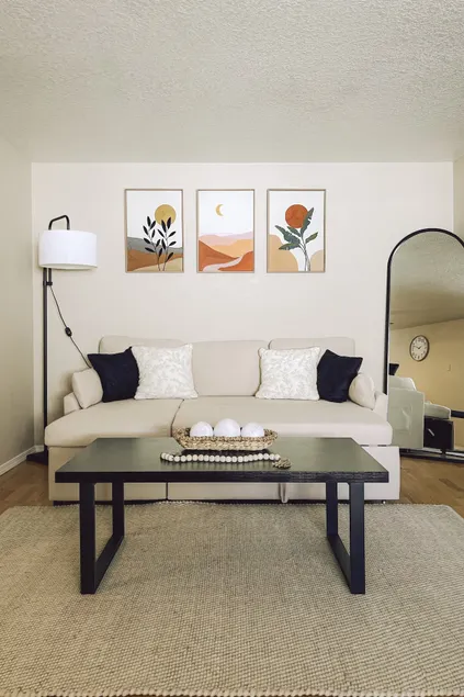 Casamor - Richland Home - Image 1