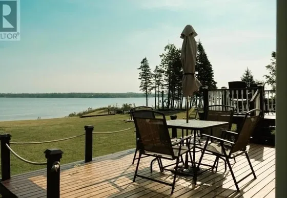 Waterfront Cottage in Georgetown, PEI - Image 1