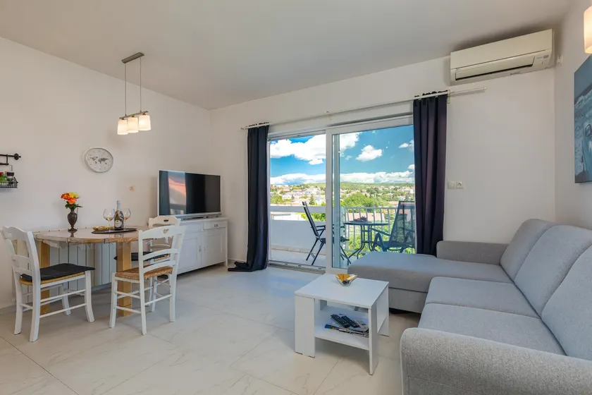 Elegant Krk Hideaway Apartment With Terrace - Image 1