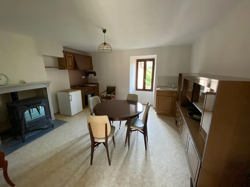 Village house - Image 1